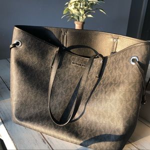 Michael Kors Tote